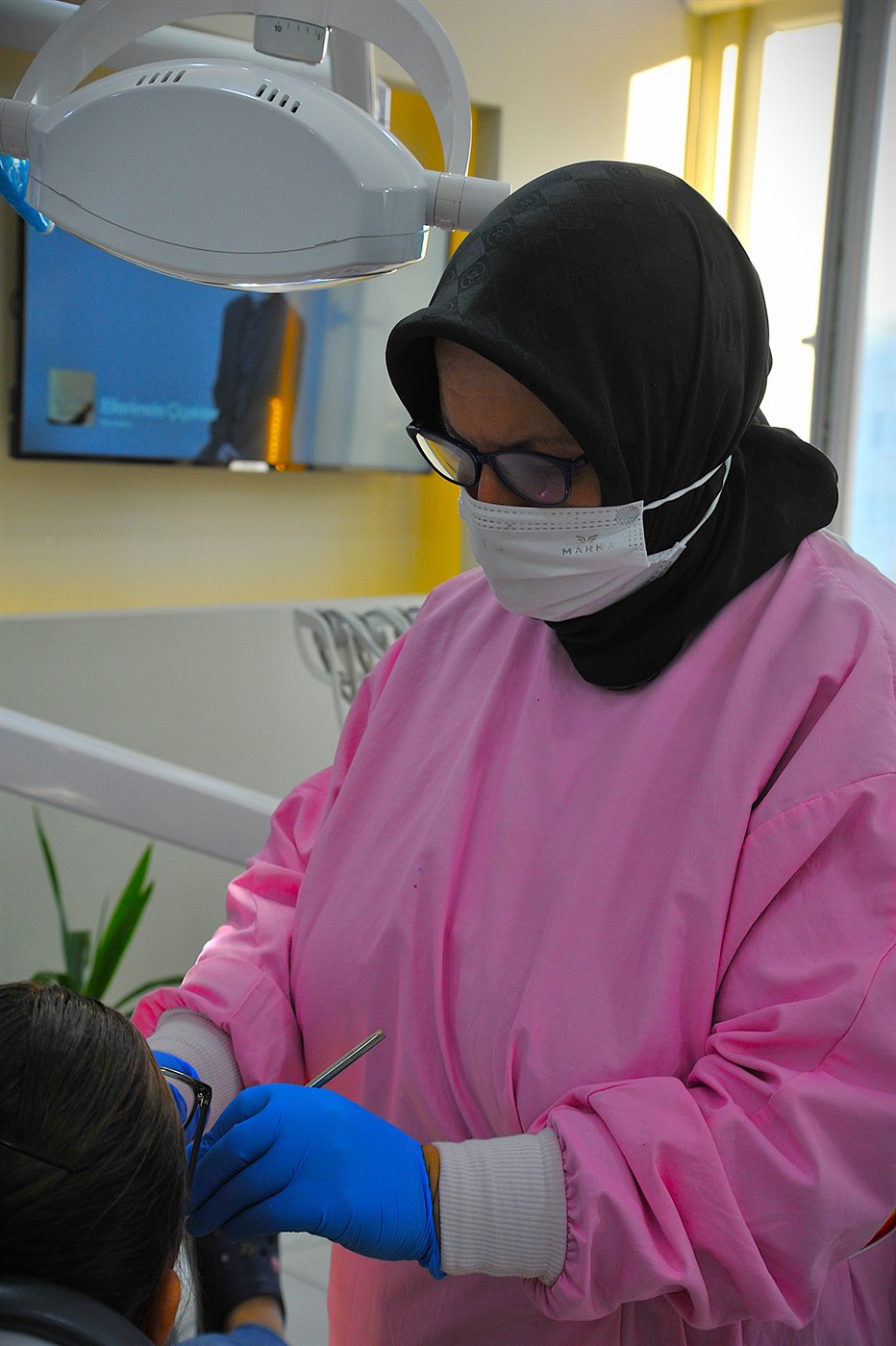 Dt. Merve Bilal Tutlu Diş Kliniği